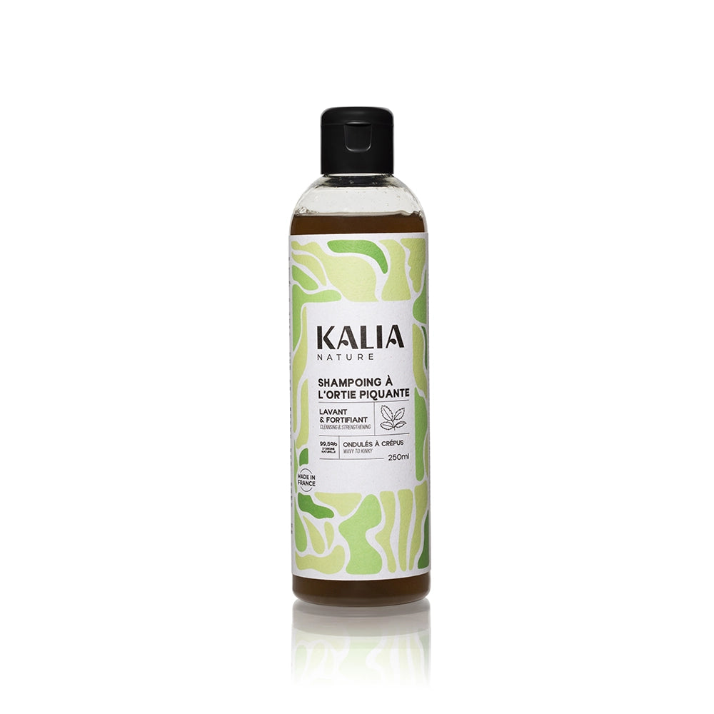 Shampoing à l’Ortie Piquante Kalia Nature – nettoie en profondeur, fortifie les racines et stimule la pousse des cheveux.